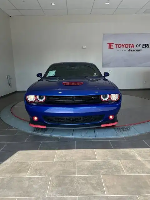 2022 Dodge Challenger R/T's photo