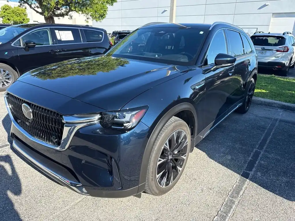 2024 Mazda CX-90 PHEV Premium Plus Package's photo