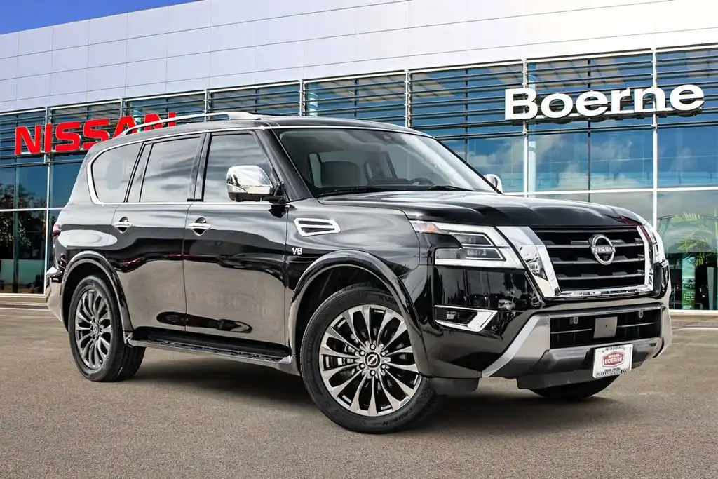 2022 Nissan Armada Platinum 4X2's photo