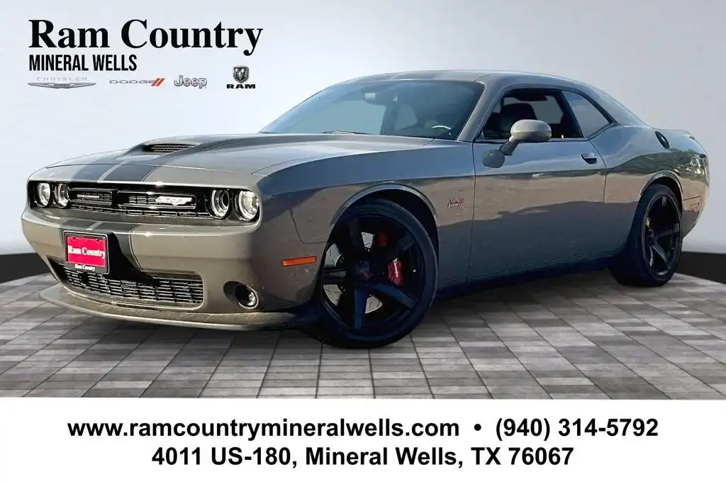 2018 Dodge Challenger SRT 392's photo