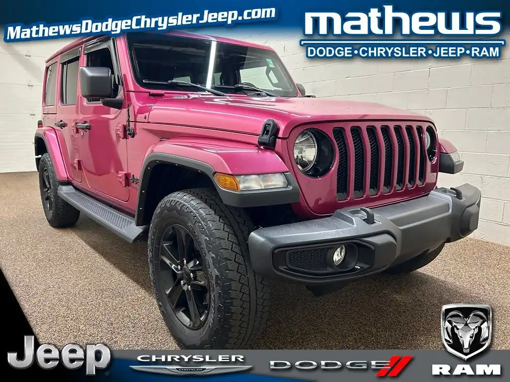 2022 Jeep Wrangler Sahara Altitude's photo