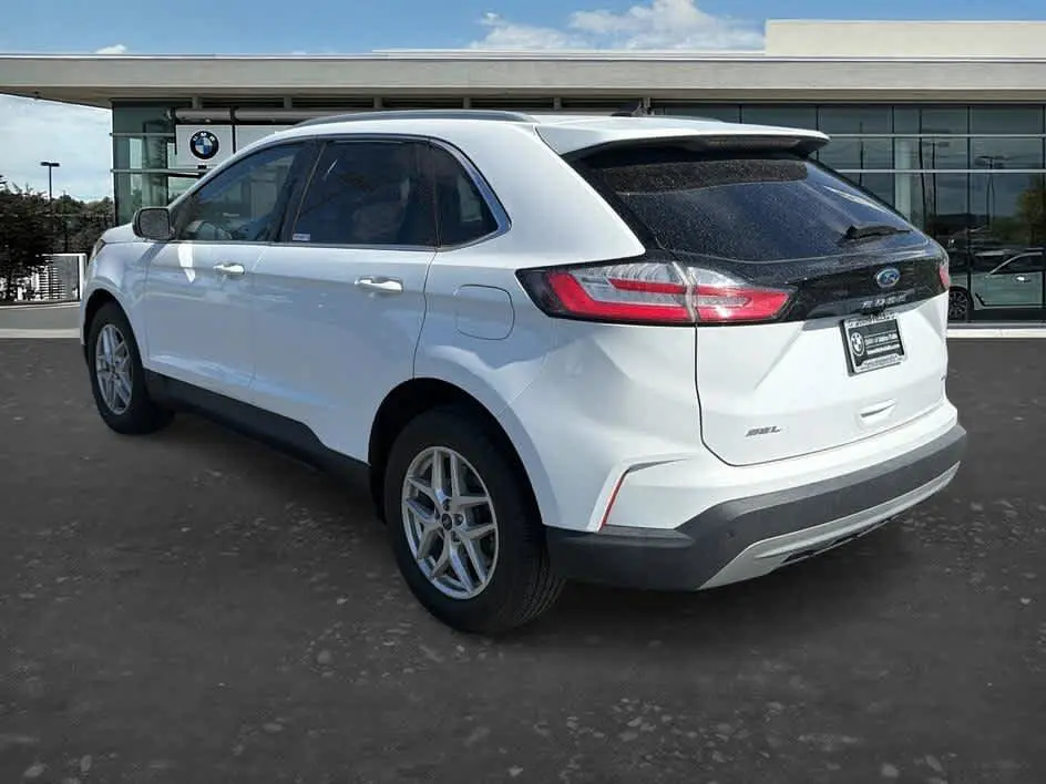 2022 Ford Edge SEL AWD photo 5