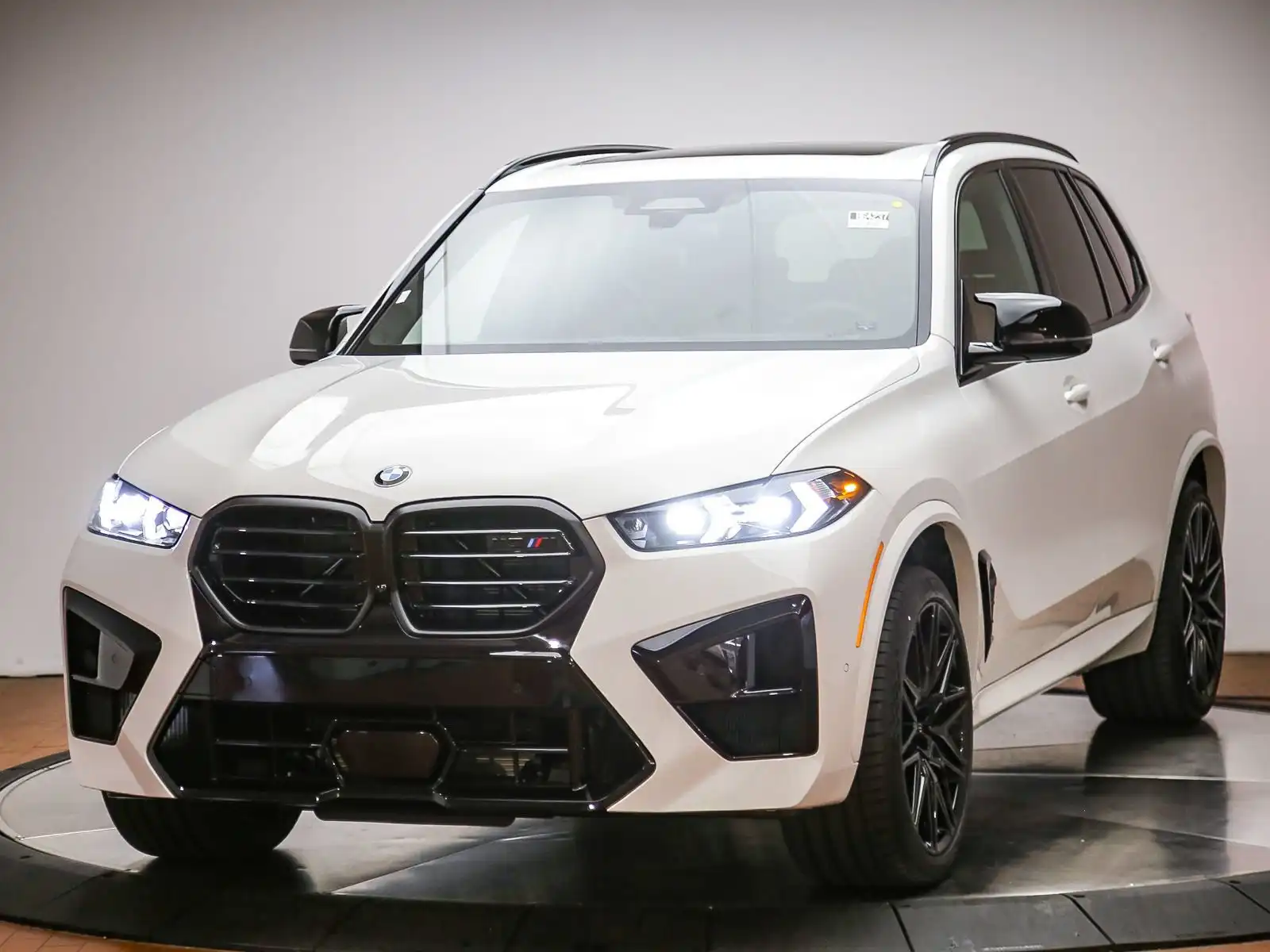 2026 BMW X5 M Competition xDrive's photo