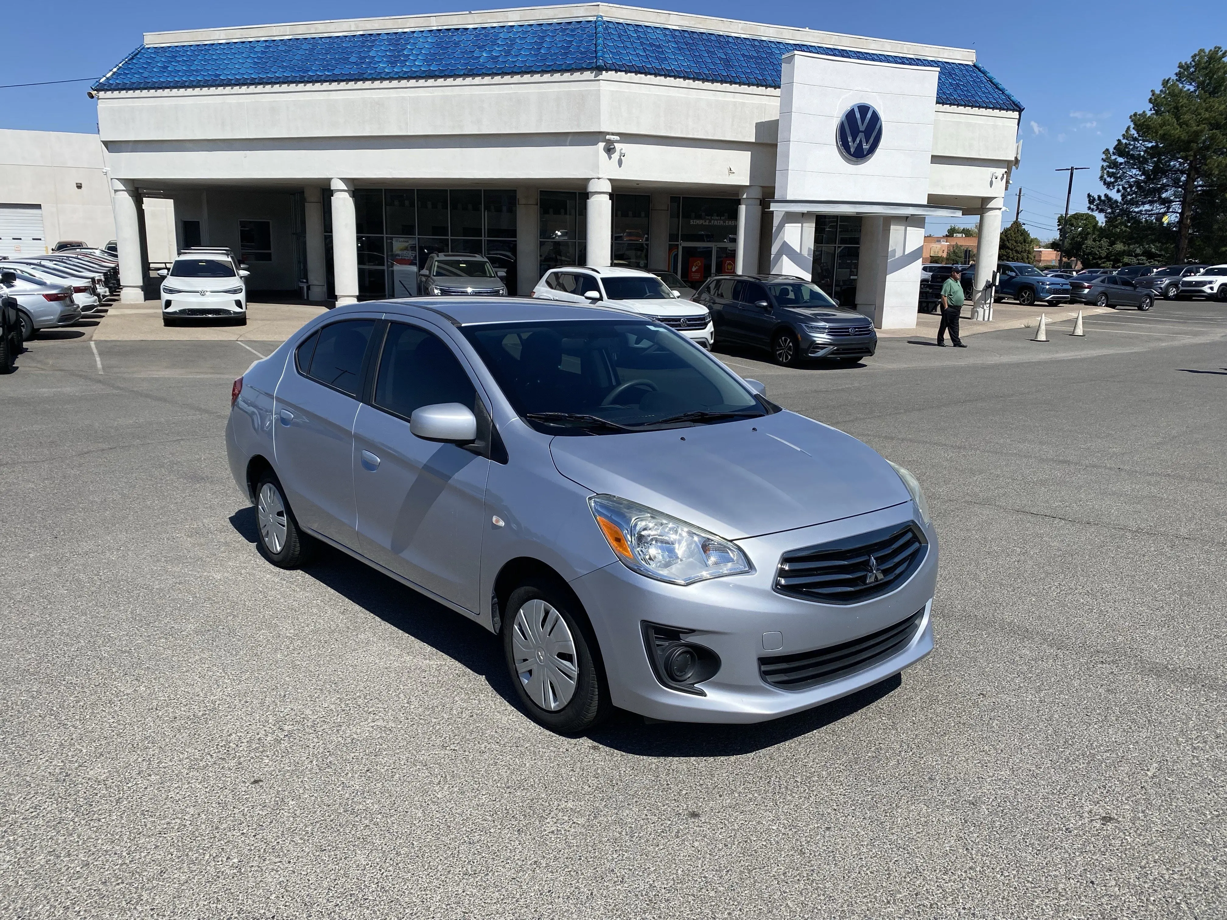 2017 Mitsubishi Mirage ES photo 5