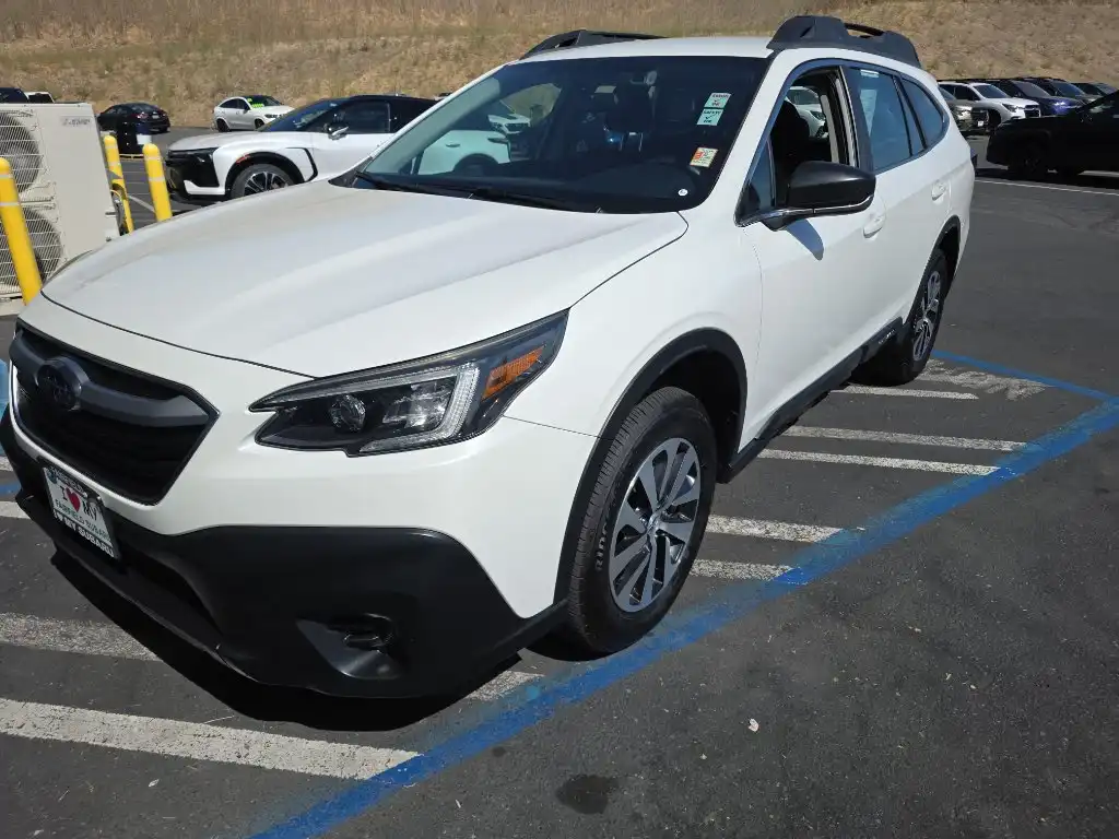 2021 Subaru Outback Base's photo