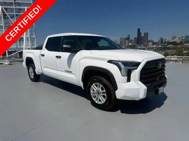 2025 Toyota Tundra SR5 3.4L 4WD CrewMax 6.5' Bed's photo