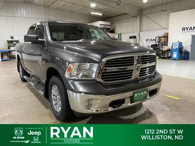 2016 RAM 1500 Big Horn 4x4 Crew Cab 5'7's photo