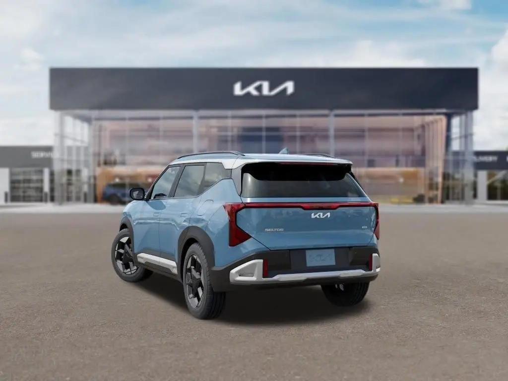 2027 Kia Seltos 2.0 EX AWD photo 4