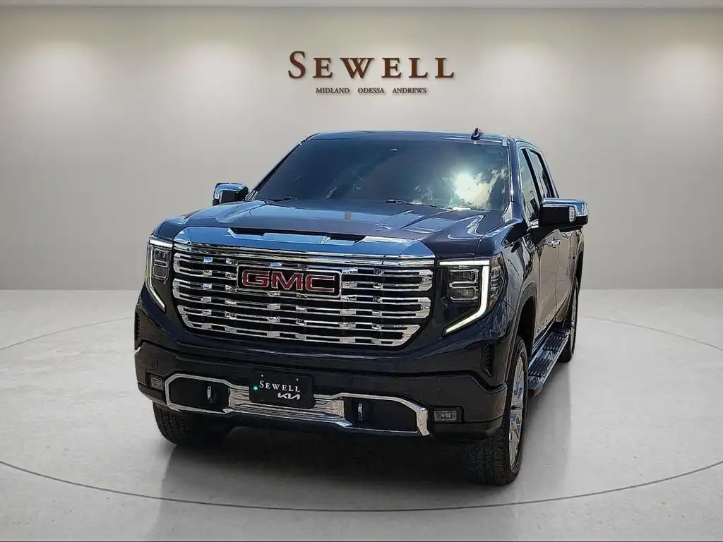 2024 GMC Sierra 4WD Crew Cab Short Box Denali's photo