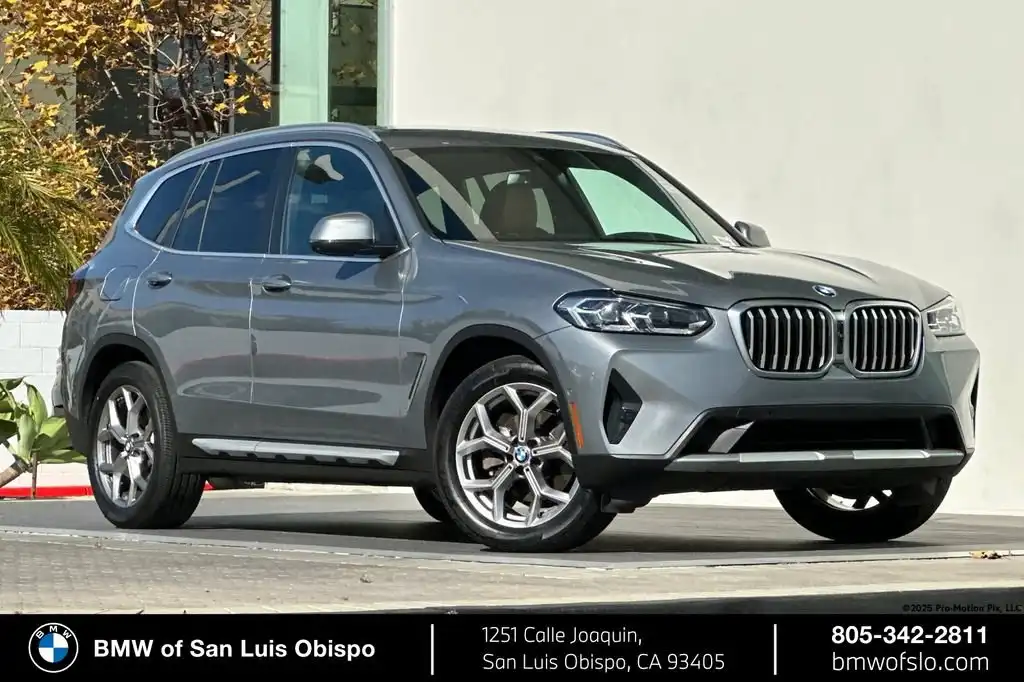 2023 BMW X3 sDrive30i's photo