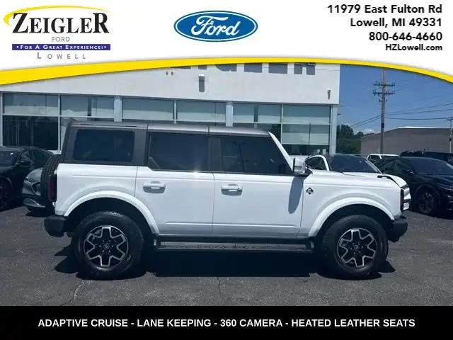 2025 Ford Bronco Outer Banks 4WD 4-door's photo