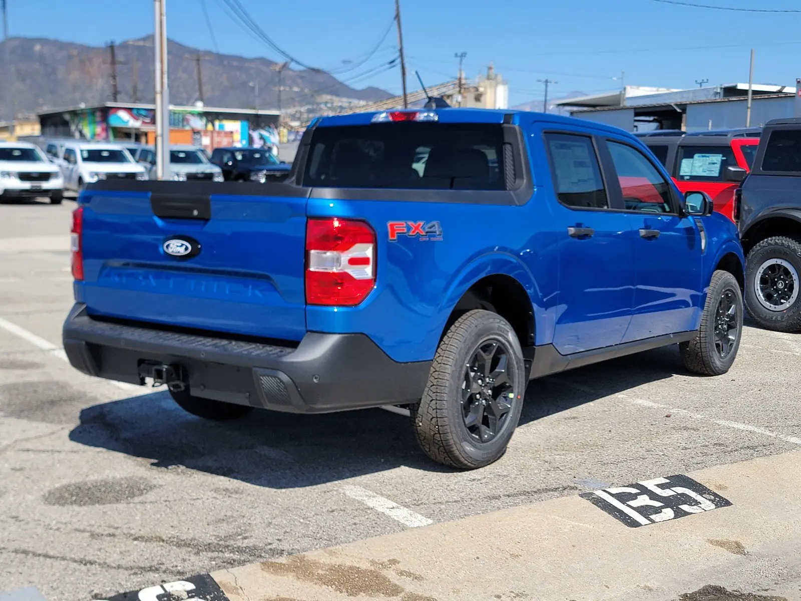 2025 Ford Maverick XLT AWD photo 4