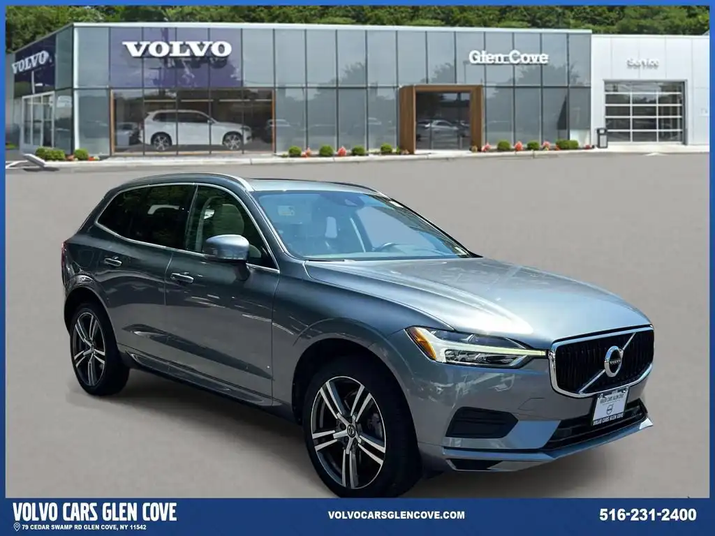 2020 Volvo XC60 T6 Momentum AWD's photo