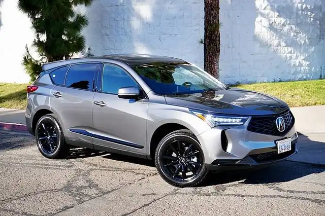 2026 Acura RDX SH-AWD's photo