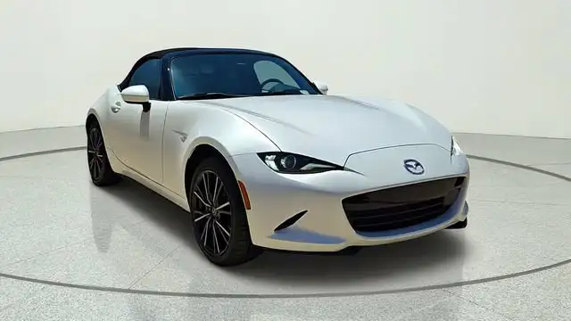 2026 Mazda MX-5 Miata Grand Touring Auto's photo