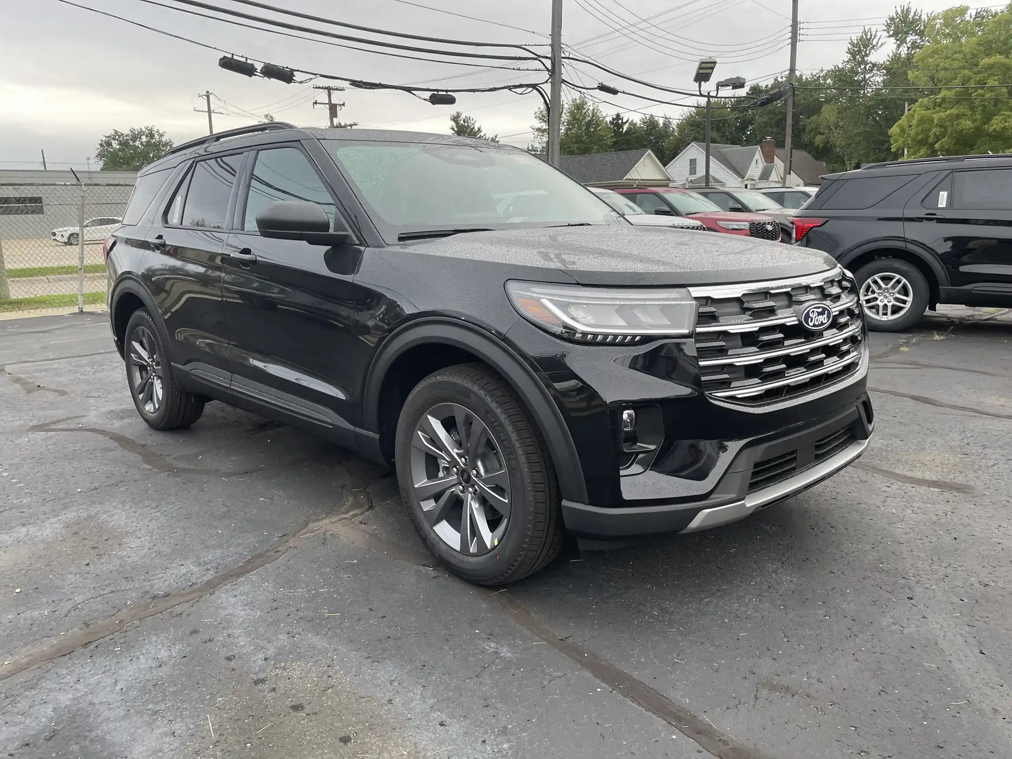 2027 Ford Explorer Active 4WD 200A's photo