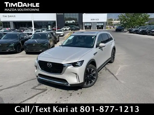 2025 Mazda CX-90 PHEV Premium Plus Package's photo