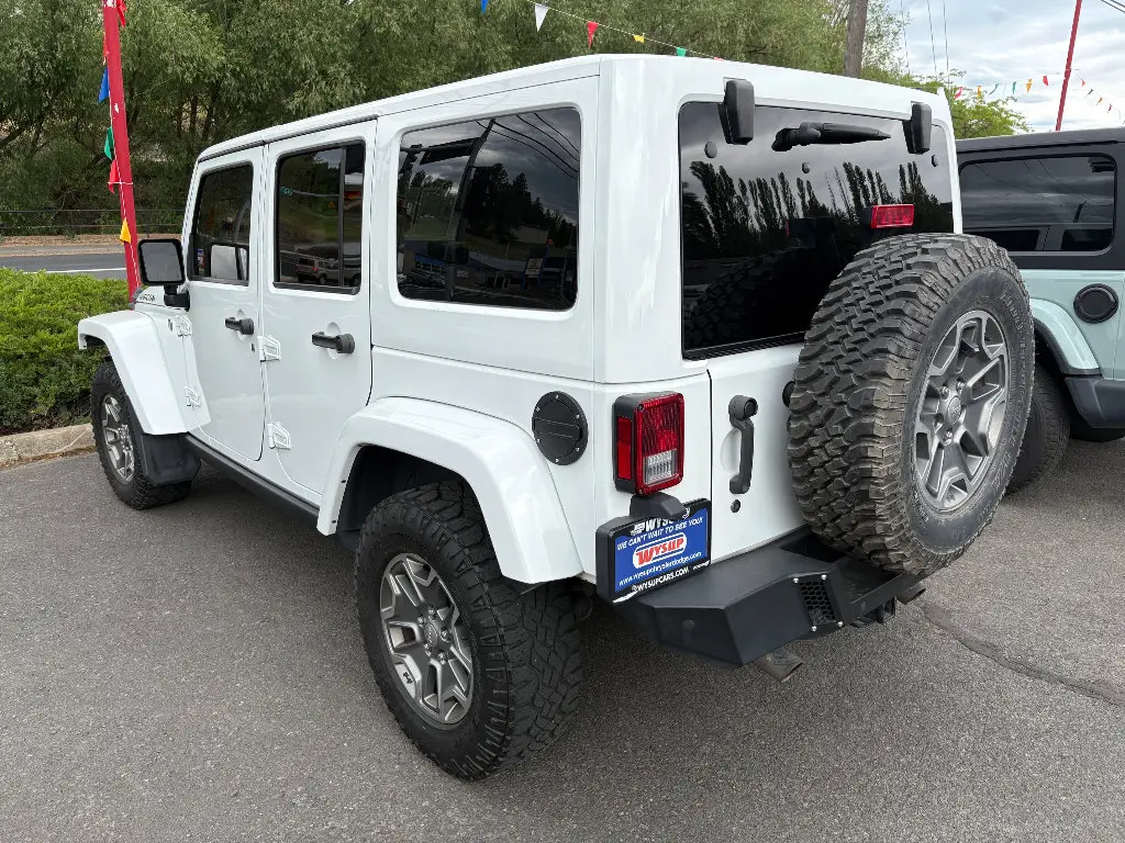 2017 Jeep Wrangler Rubicon photo 3