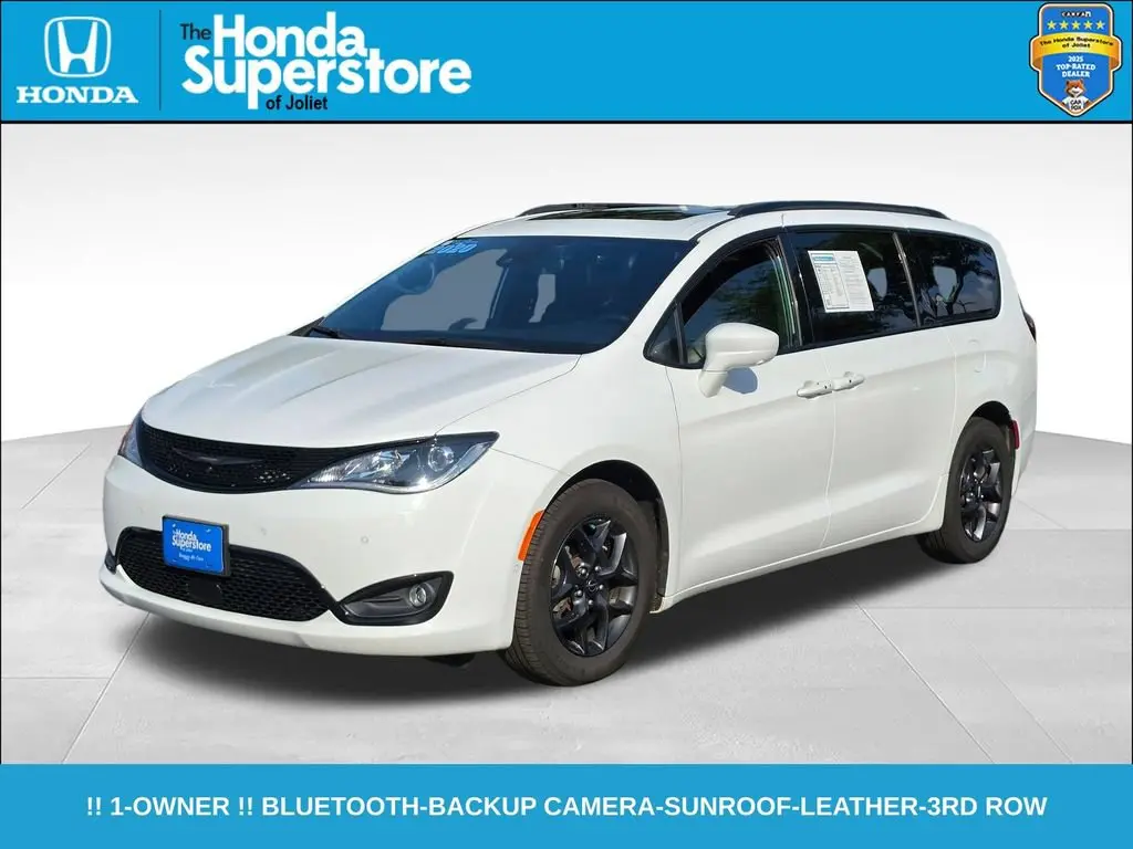 2020 Chrysler Pacifica Touring L Plus photo 3