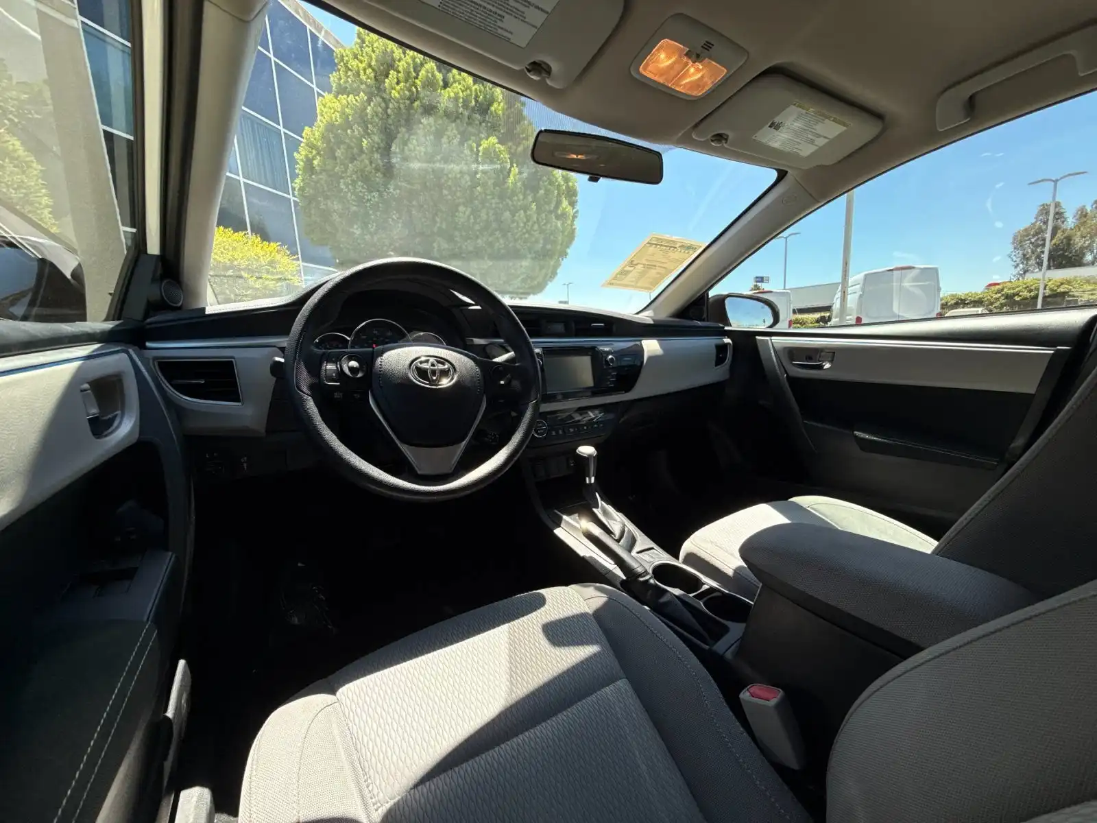 2016 Toyota Corolla LE AT's photo