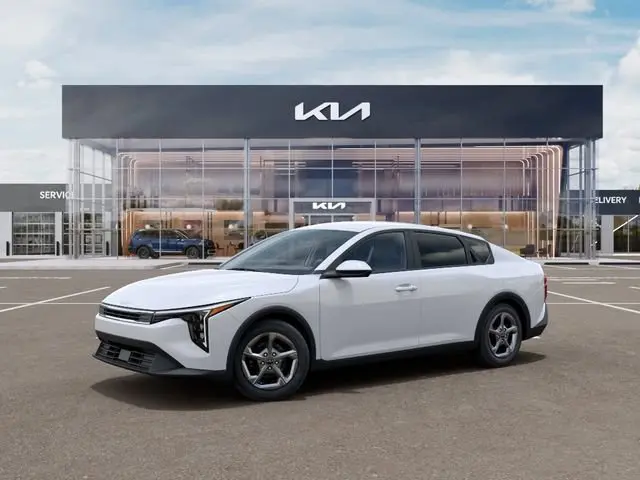 2026 Kia K4 LXS Auto photo 3