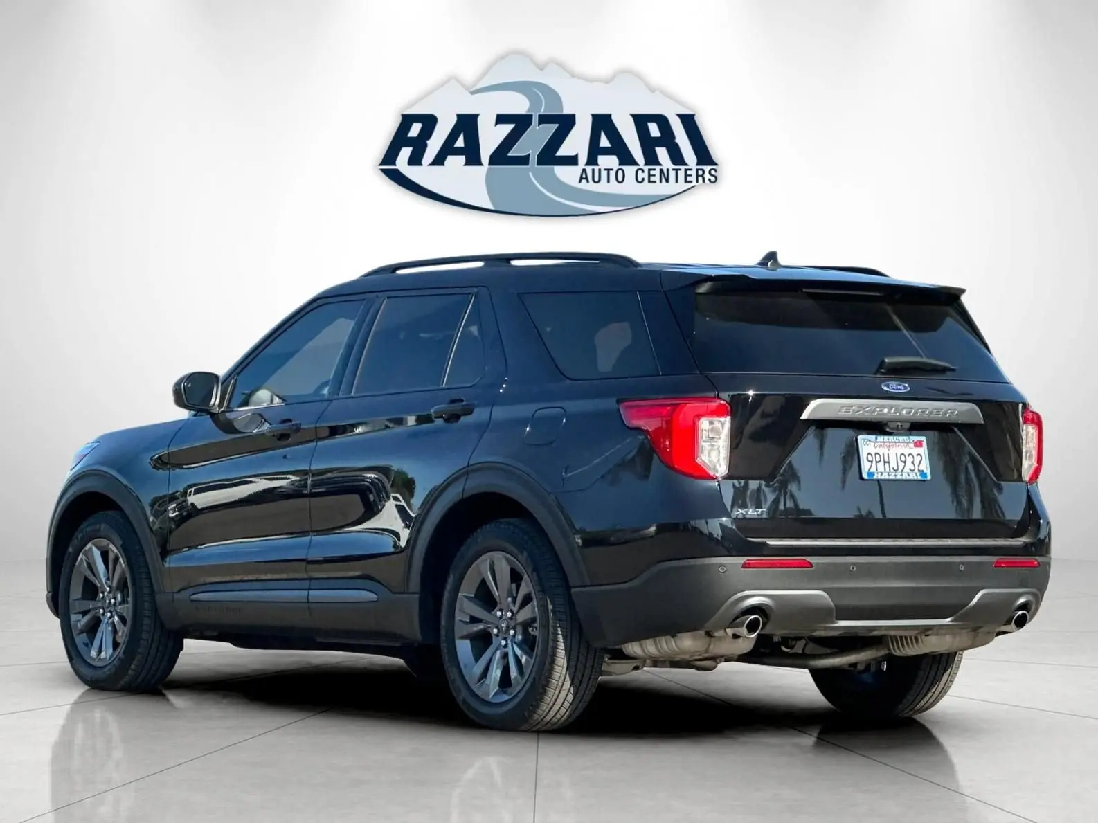 2024 Ford Explorer XLT RWD photo 5