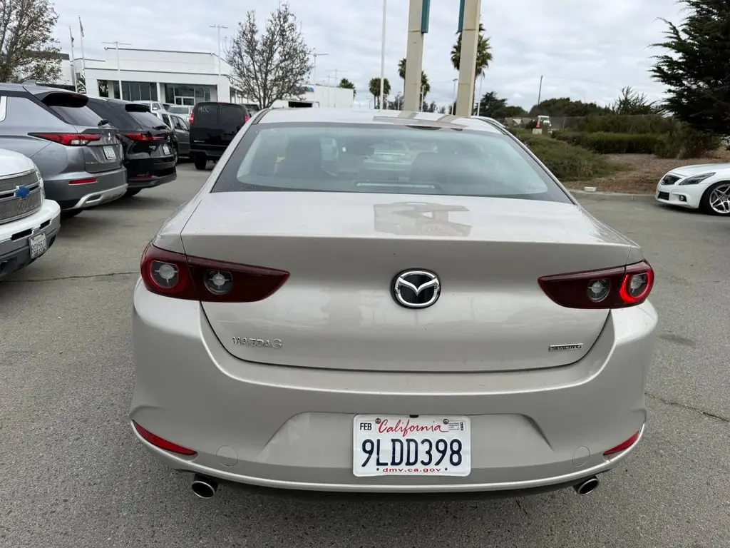 2024 Mazda CX-3 Preferred Auto SKYACTIV 4-Door photo 4