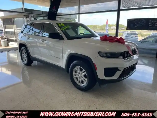 2024 Jeep Grand Cherokee Laredo 4x4's photo