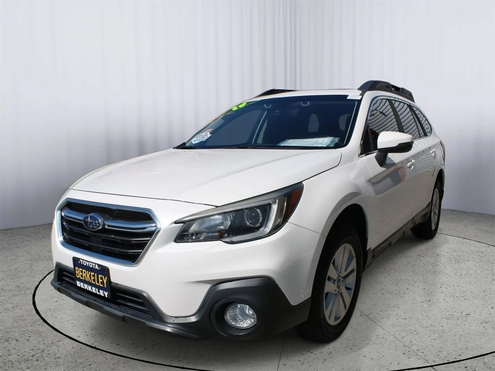 2019 Subaru Outback 2.5i Premium photo 4