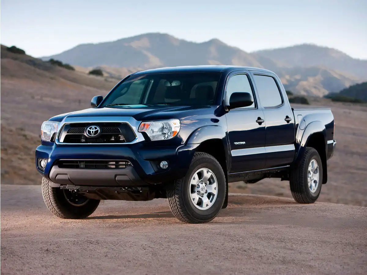 2015 Toyota Tacoma 4x4 Access Cab AT's photo