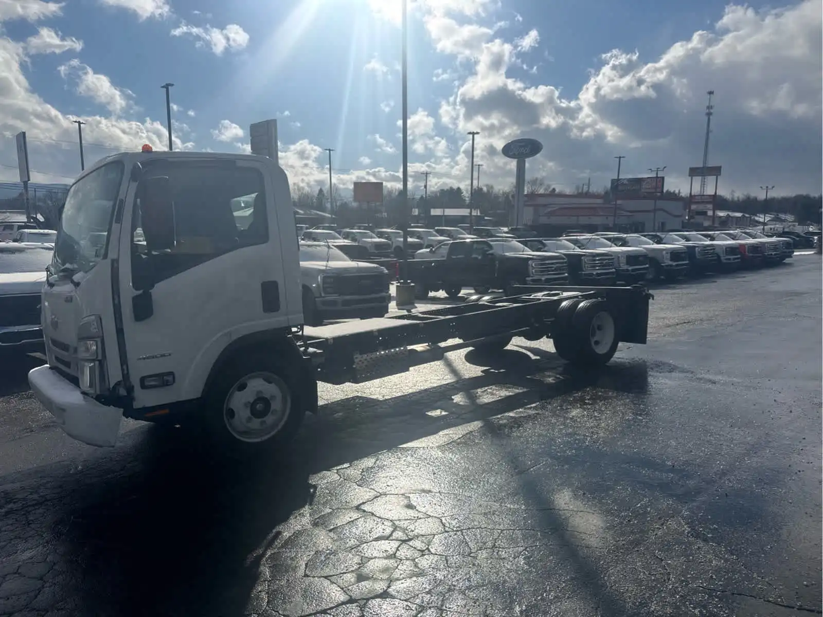 2023 Chevrolet Low Cab Forward 4500 Gas 176" WB Regular Cab's photo