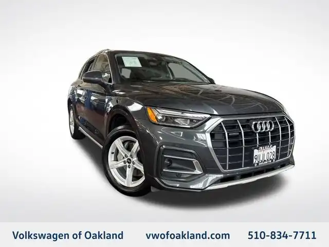 2022 Audi Q5 40 Premium's photo