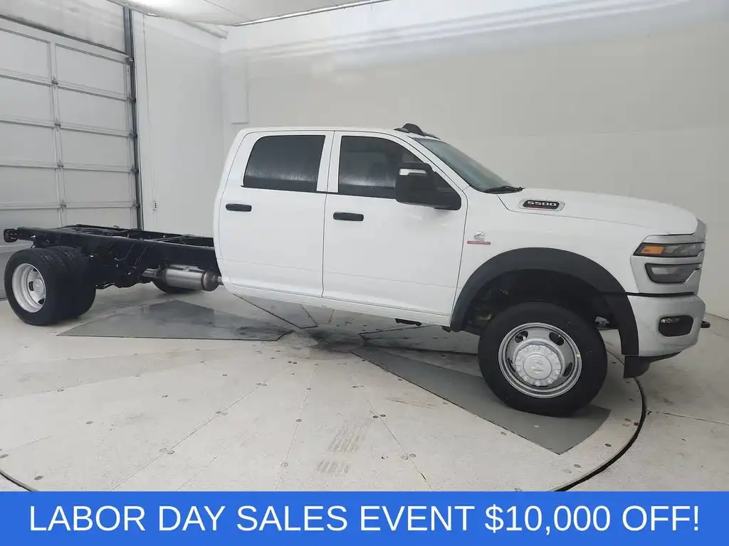 2026 RAM 5500 Big Horn 4WD Crew Cab DRW 197" WB's photo