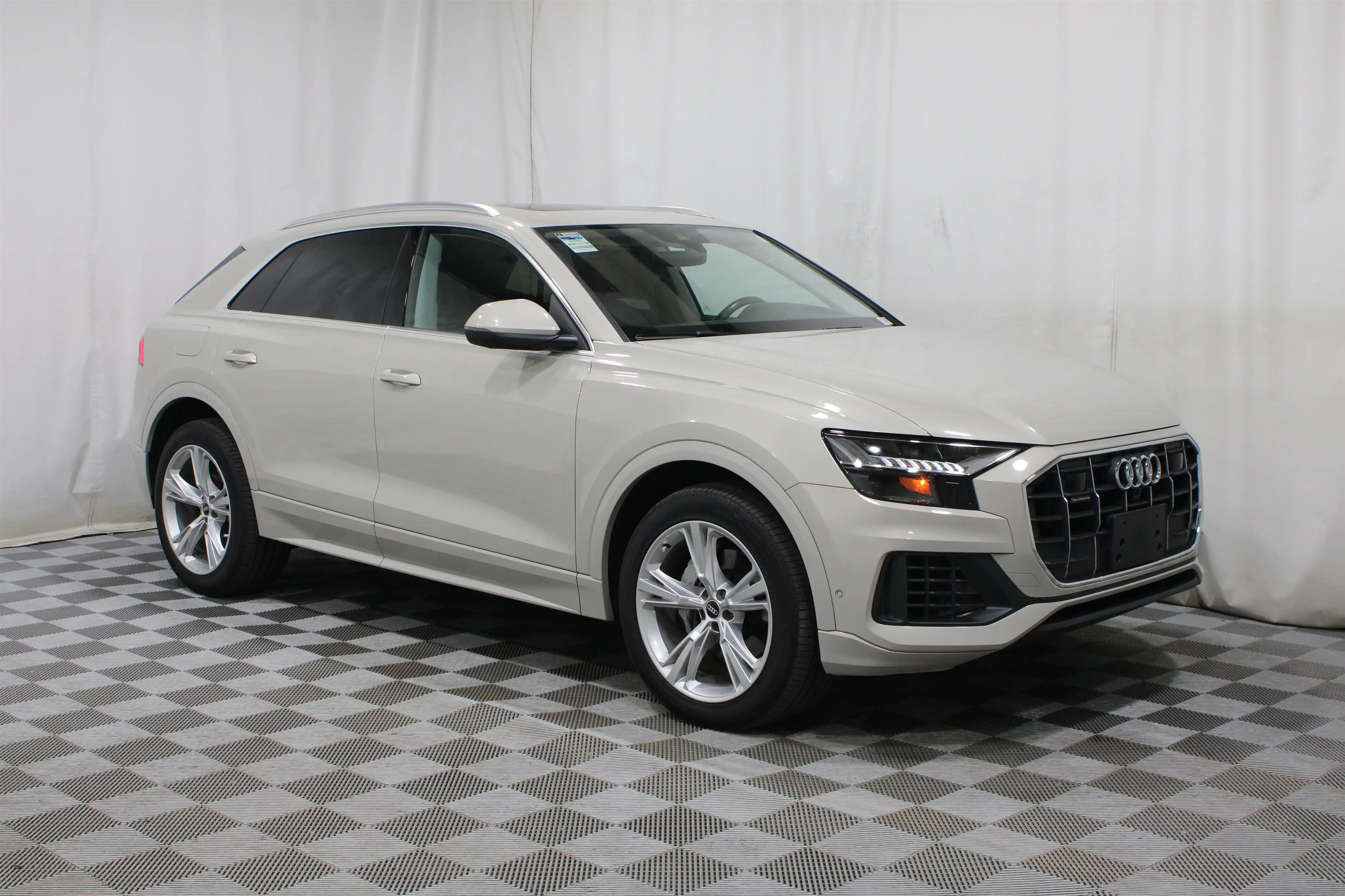 2021 Audi Q8 55 Prestige Tiptonic quattro's photo