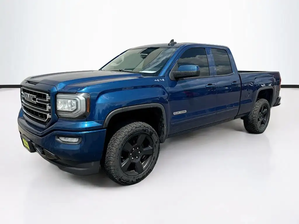 2016 GMC Sierra 4WD Double Cab Standard Box's photo