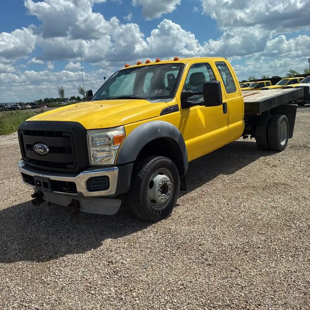 2011 Ford F-450 XL 4WD SuperCab DRW 162 in's photo