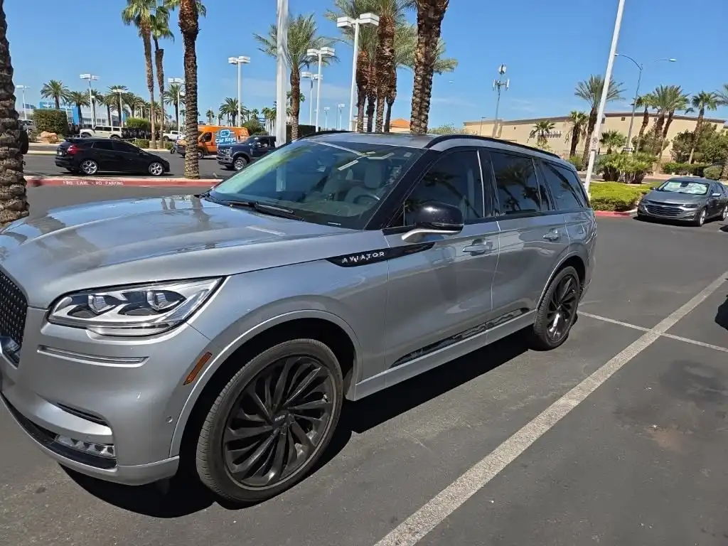 2024 Lincoln Aviator Black Label AWD's photo