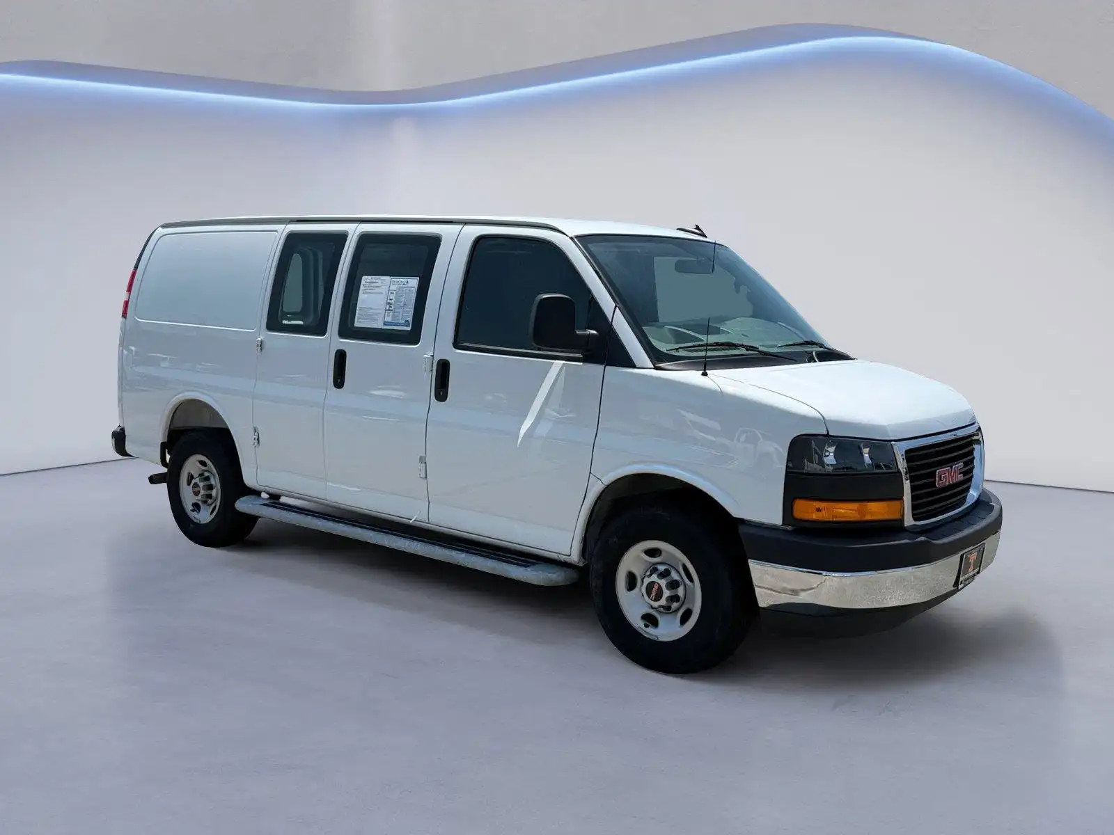 2025 GMC Savana 2500's photo
