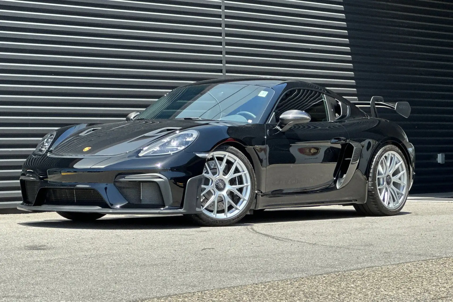 2023 Porsche 718 Cayman GT4 RS's photo