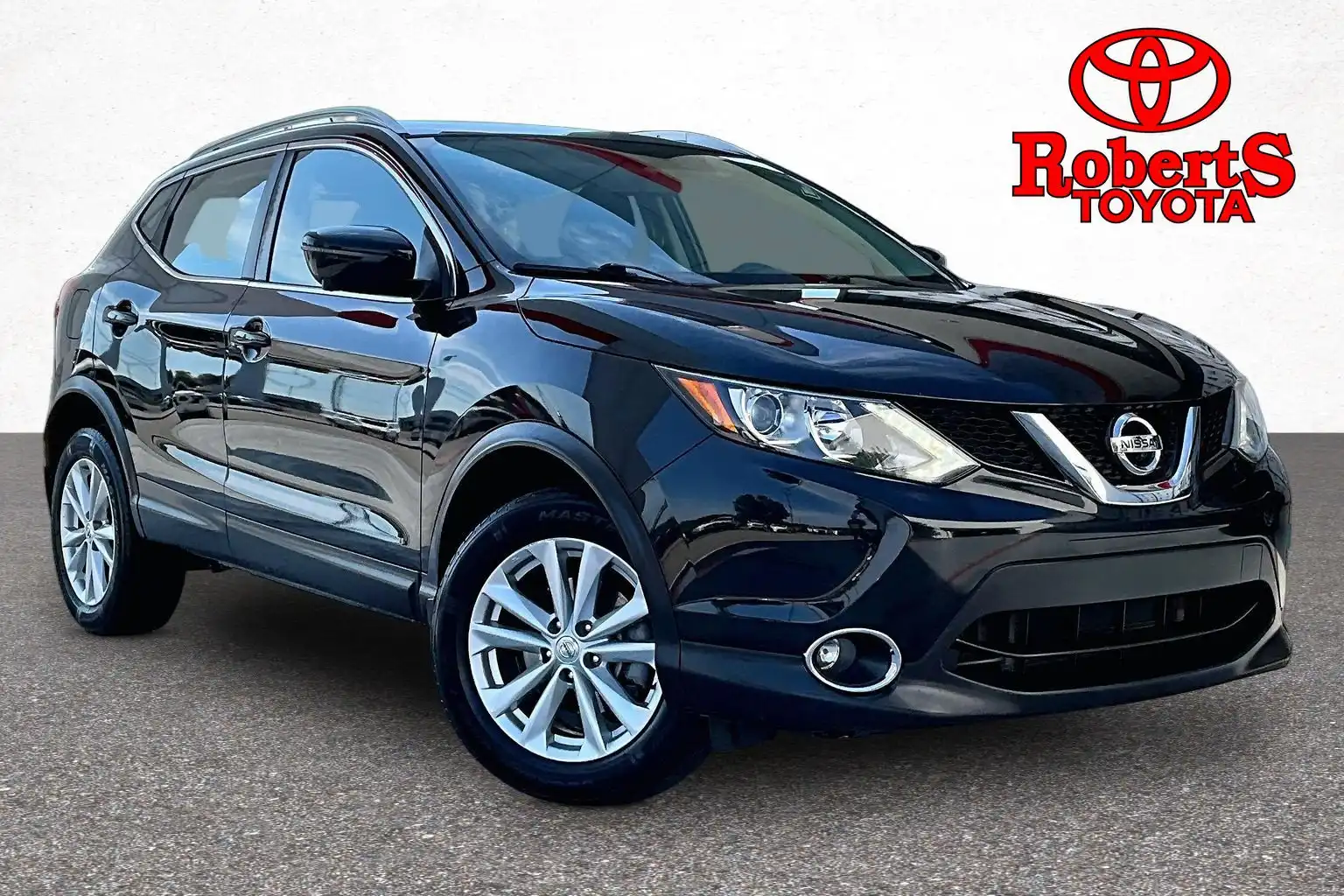 2018 Nissan Rogue Sport SV FWD's photo