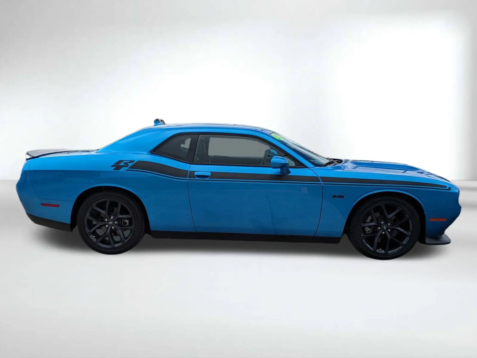 2023 Dodge Challenger R/T photo 3