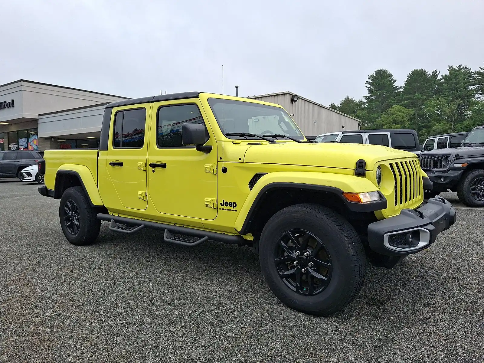 2023 Jeep Gladiator Sport S's photo