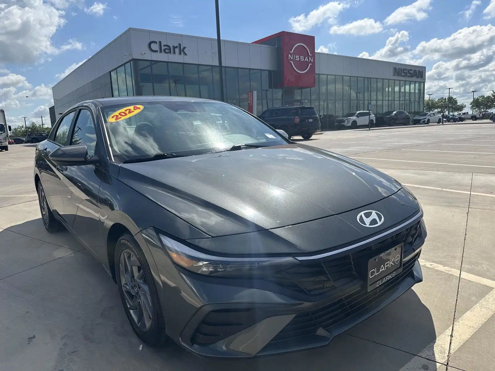 2024 Hyundai Elantra 2.0 SEL IVT's photo