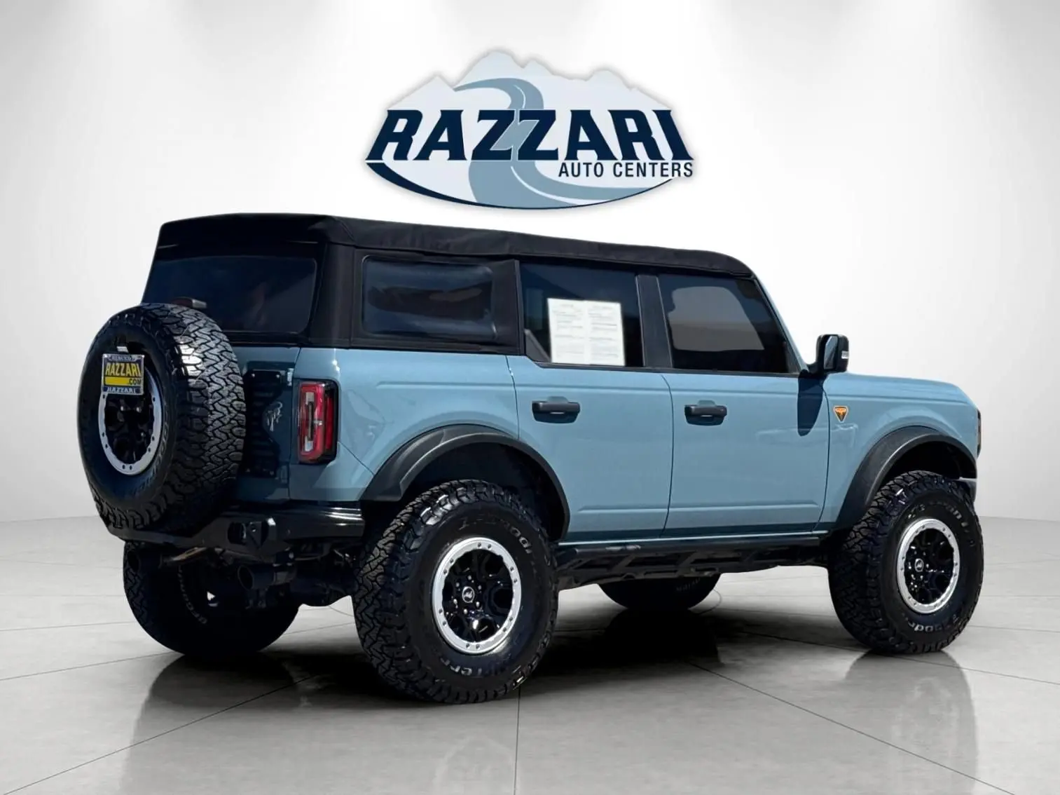 2021 Ford Bronco Badlands 4x4 photo 3
