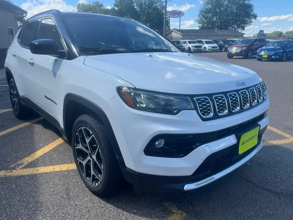2025 Jeep Compass Limited 4X4 photo 4