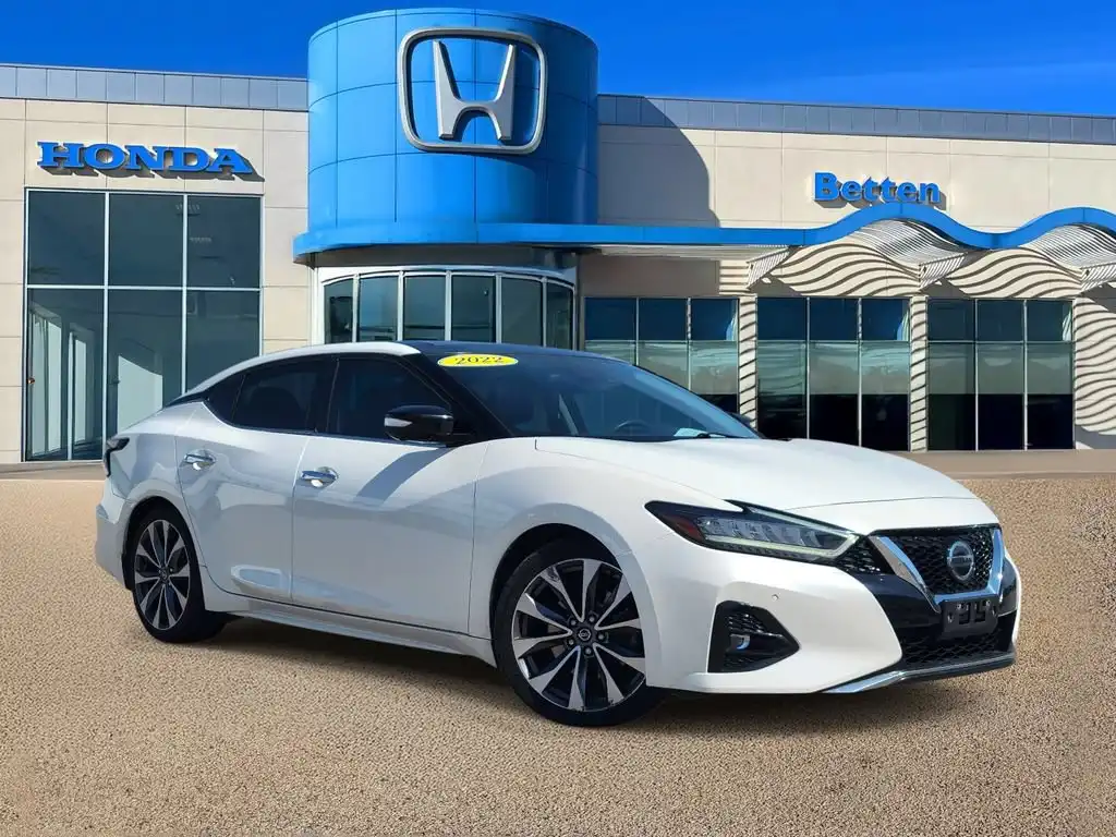 2022 Nissan Maxima Platinum's photo