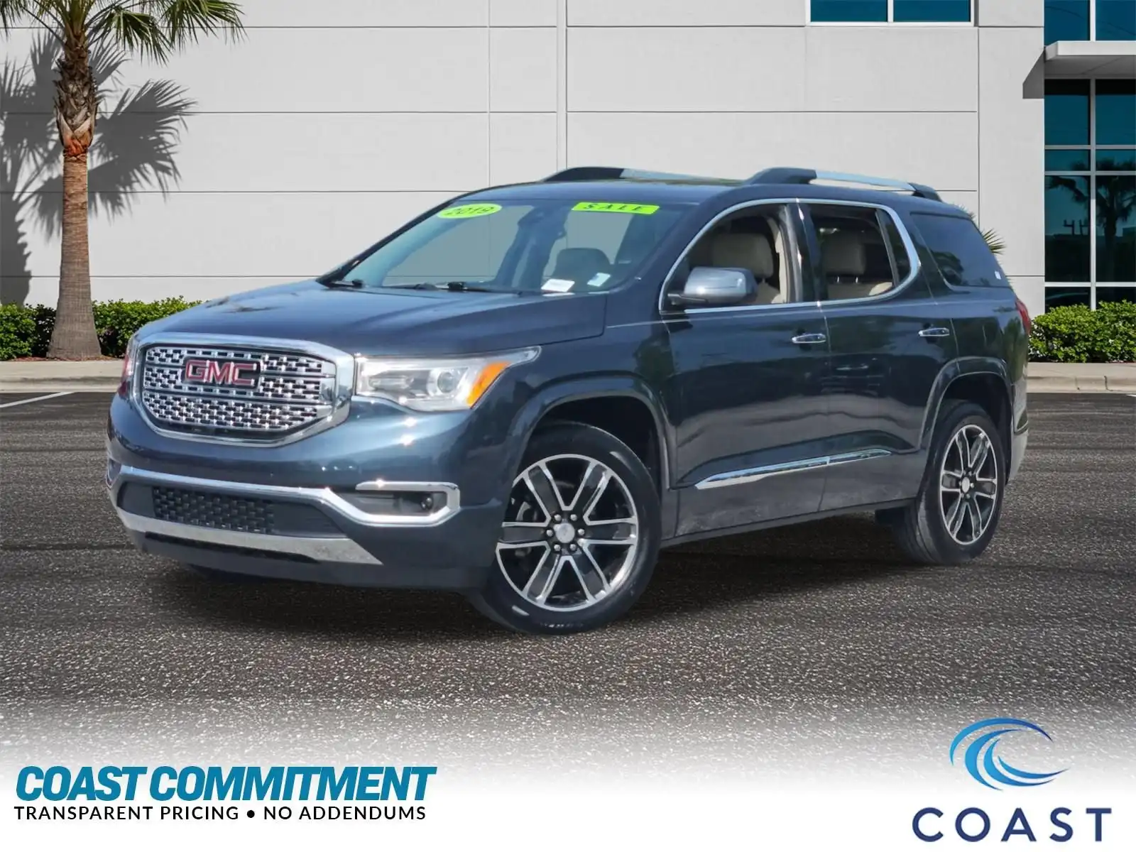 2019 GMC Acadia Denali FWD's photo