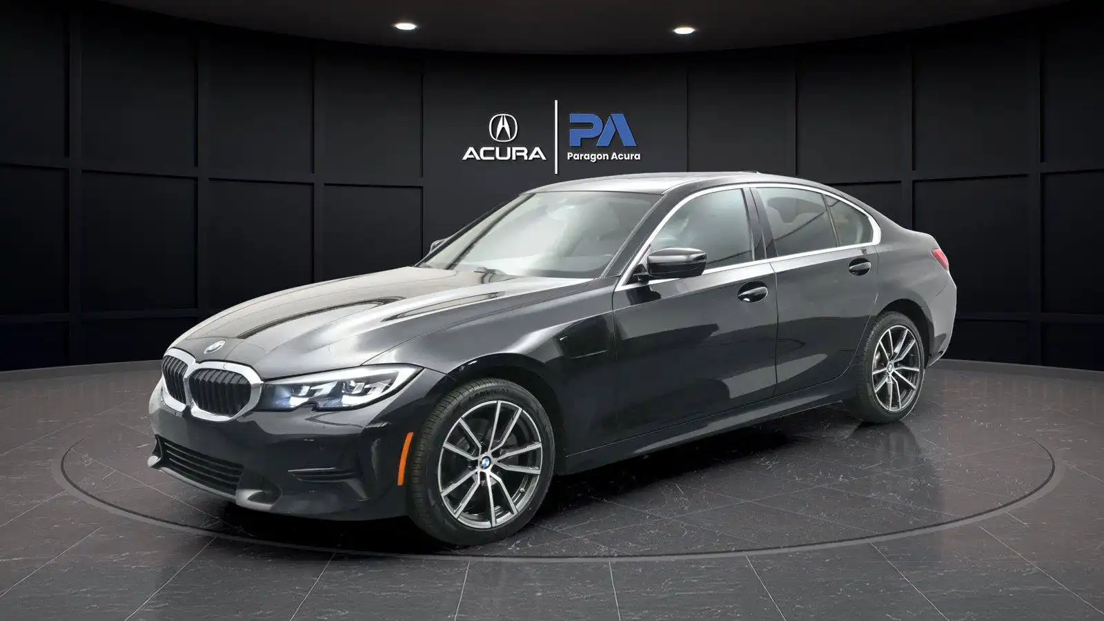 2020 BMW 3 Series 330i xDrive Sedan's photo