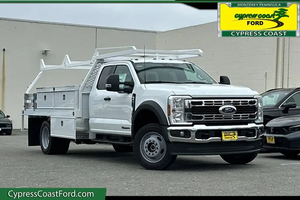 2026 Ford F-450 XL 4WD SuperCab DRW 192 in's photo