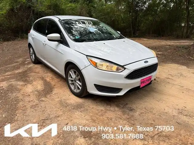 2018 Ford Focus Hatch SE's photo